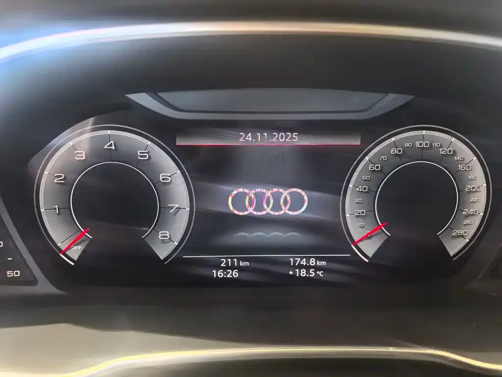 Audi Q3 2025 из CN, фото 7
