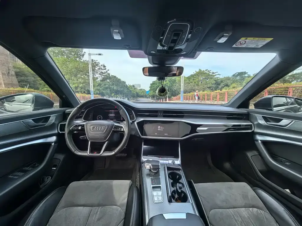 Audi A6L 2023 из CN, фото 9