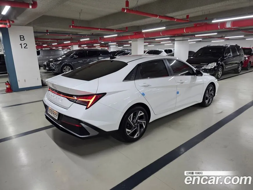 Hyundai AVANTE — фото 4