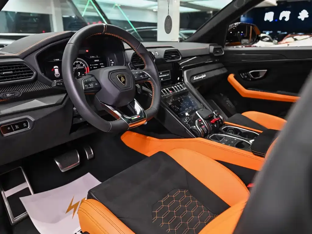 Lamborghini Urus — фото 7