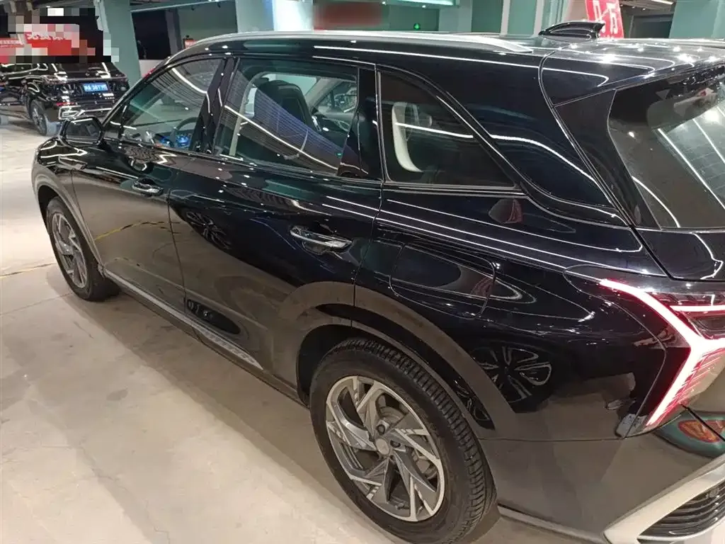 Hongqi HS3 PHEV 2024 из CN, фото 5