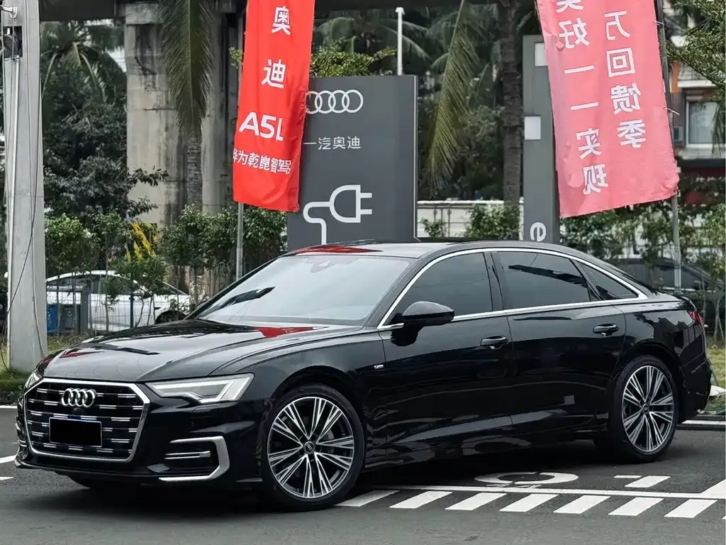 Audi A6L 2023 из CN, фото 1