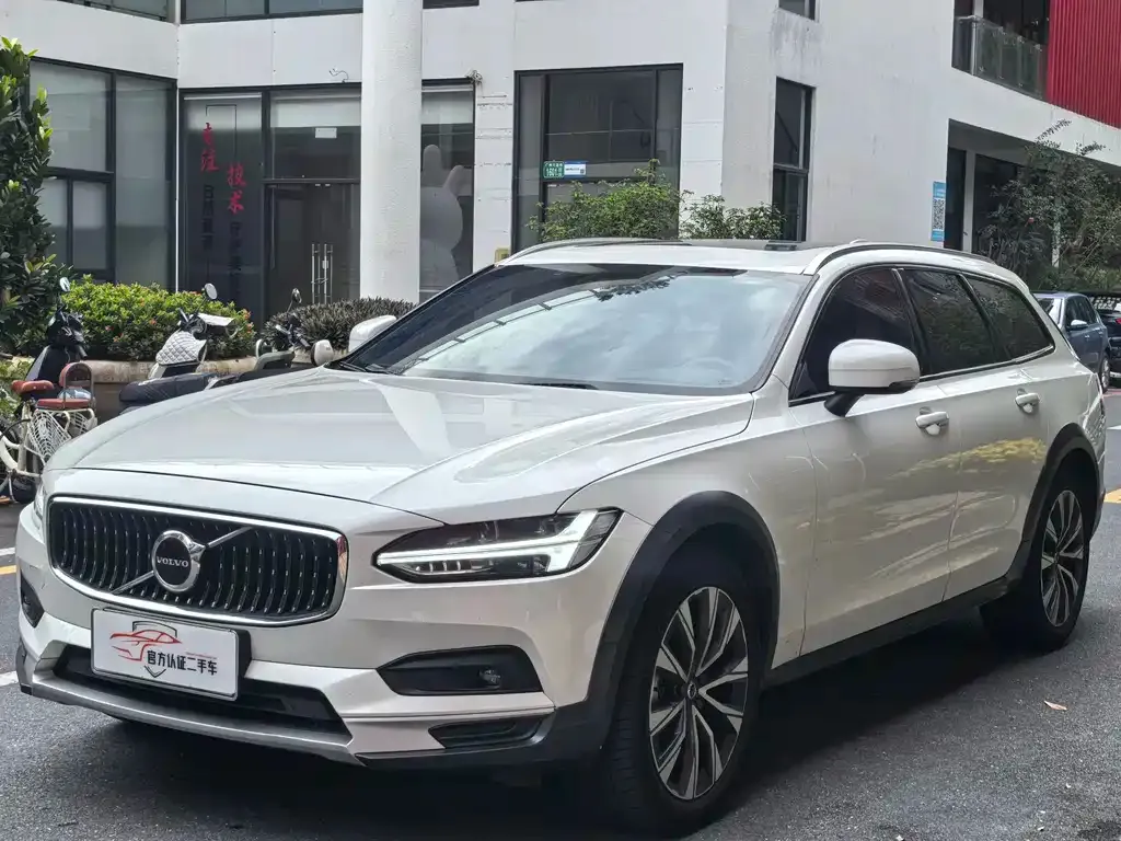 Volvo V90
