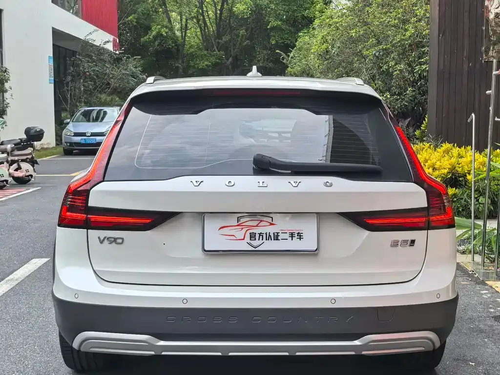 Volvo V90 2021 из CN, фото 5