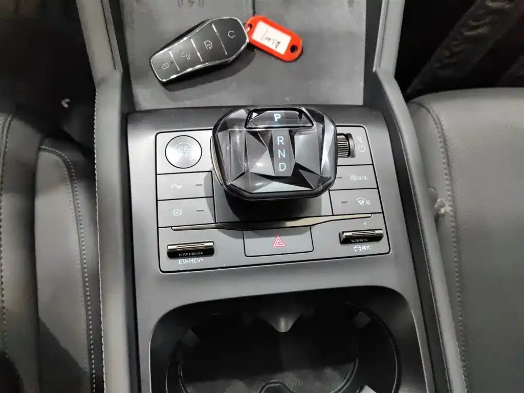 BYD Qin L 2025 из CN, фото 6