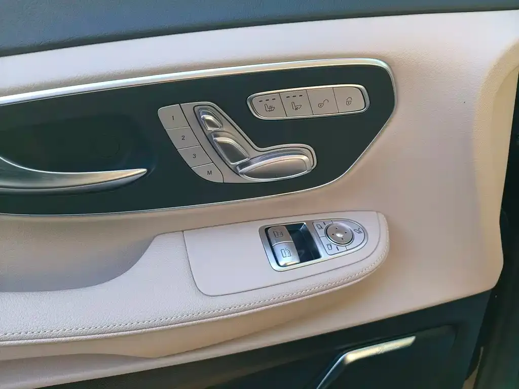 Mercedes-Benz V-Class 2025 из CN, фото 6