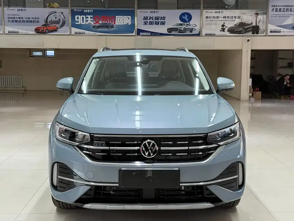 Volkswagen GTE PHEV 2023 из CN, фото 2