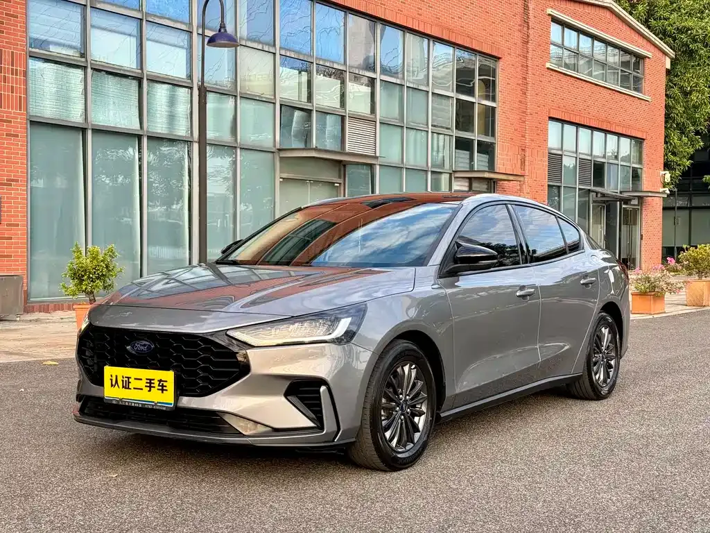 Ford Focus 2023 из CN, фото 1
