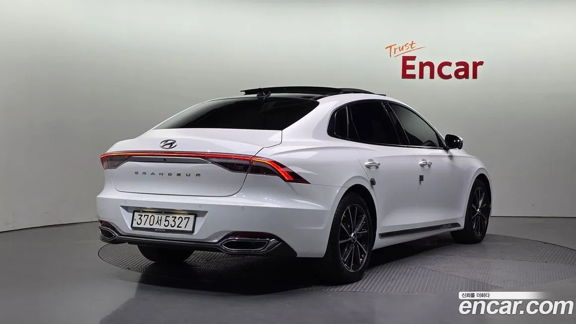 Hyundai Grandeur 2022 из KR, фото 2