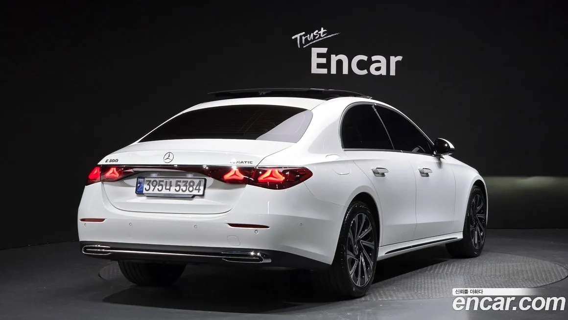 Mercedes-Benz E-Class 2024 из KR, фото 2