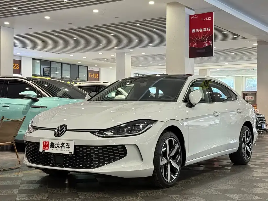 Volkswagen Lamando 2024 из CN, фото 1
