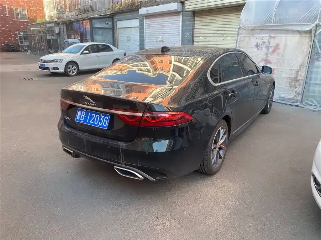 Jaguar XFL 2023 из CN, фото 9