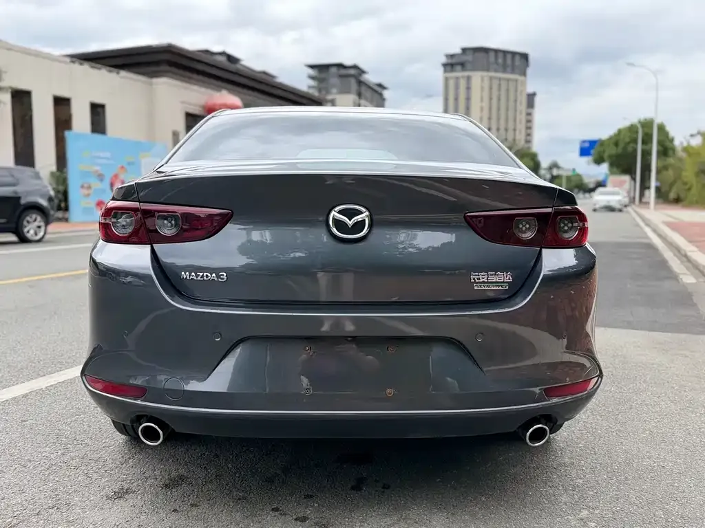 Mazda 3 Axela — фото 10