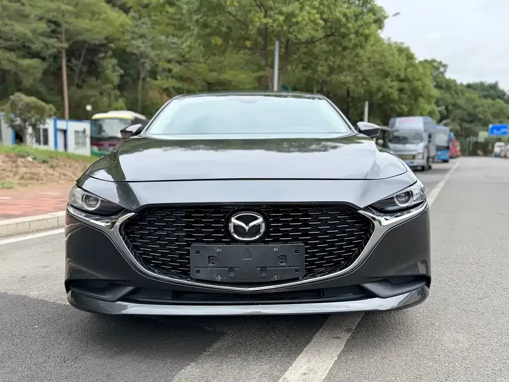 Mazda 3 Axela — фото 2