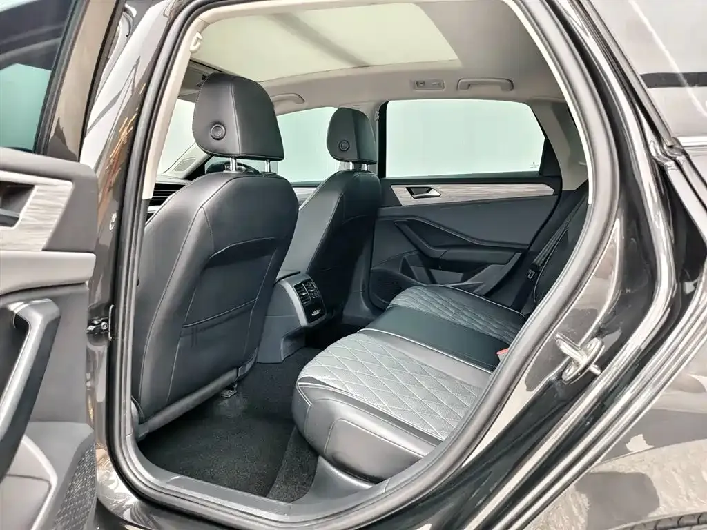 Volkswagen Sagitar 2024 из CN, фото 8