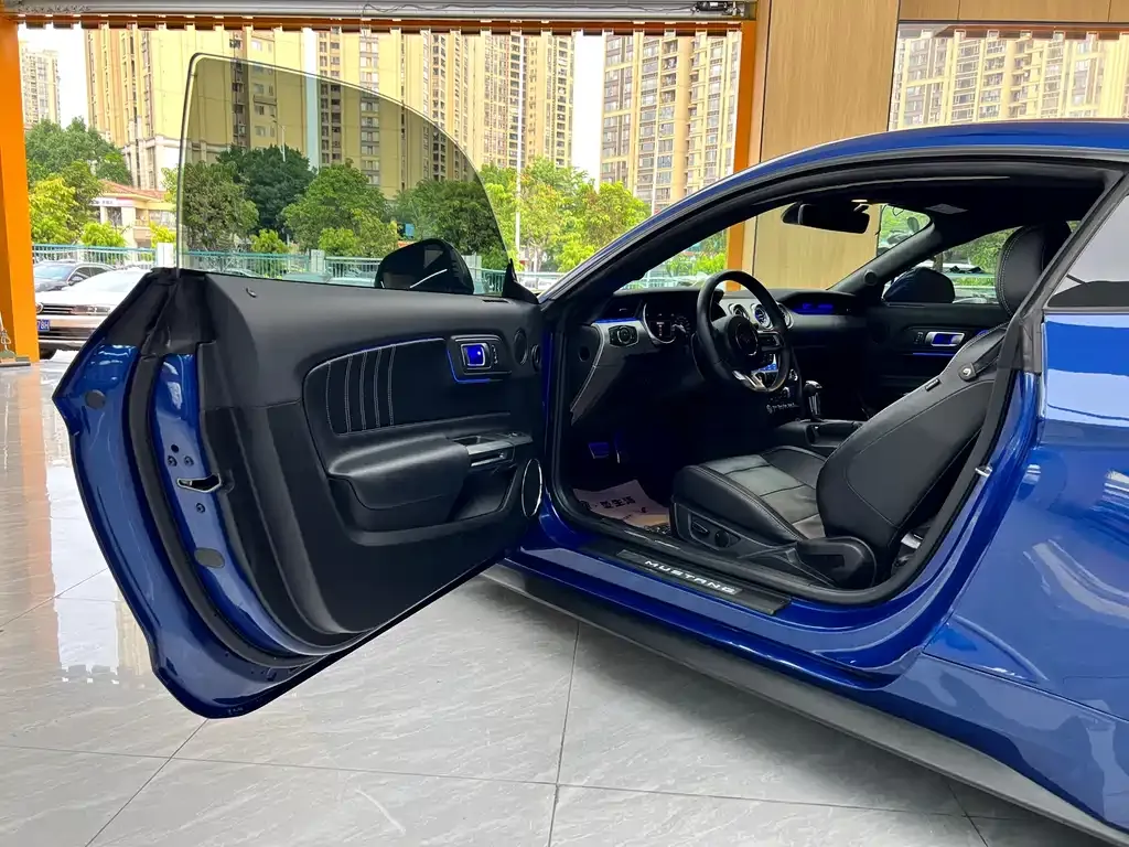 Ford Mustang 2022 из CN, фото 10