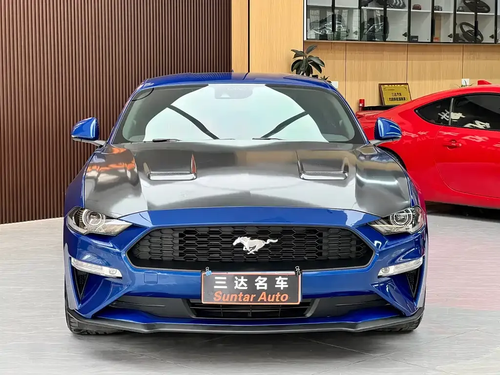 Ford Mustang 2022 из CN, фото 2