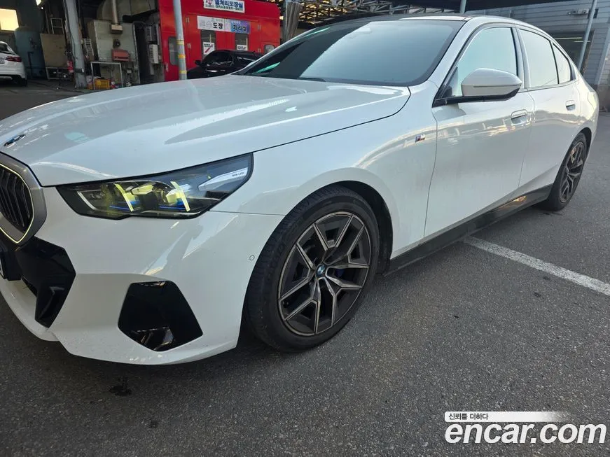 BMW 5-Series 2024 из KR, фото 3