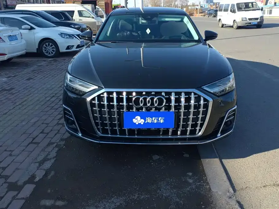 Audi A8 2022 из CN, фото 2