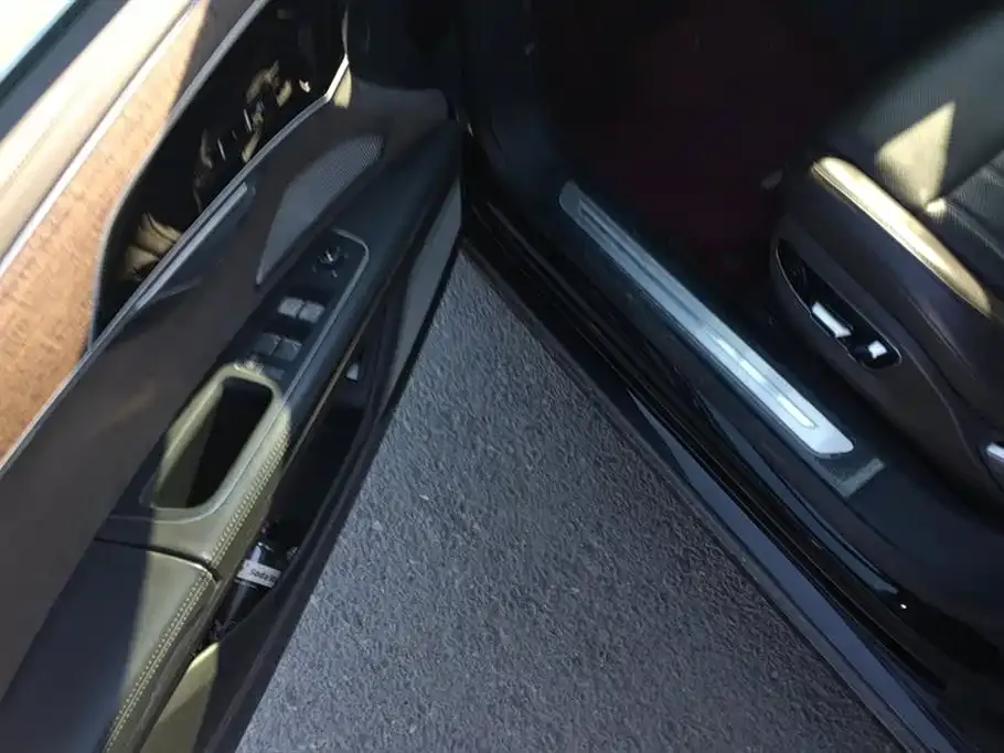 Audi A8 2022 из CN, фото 7