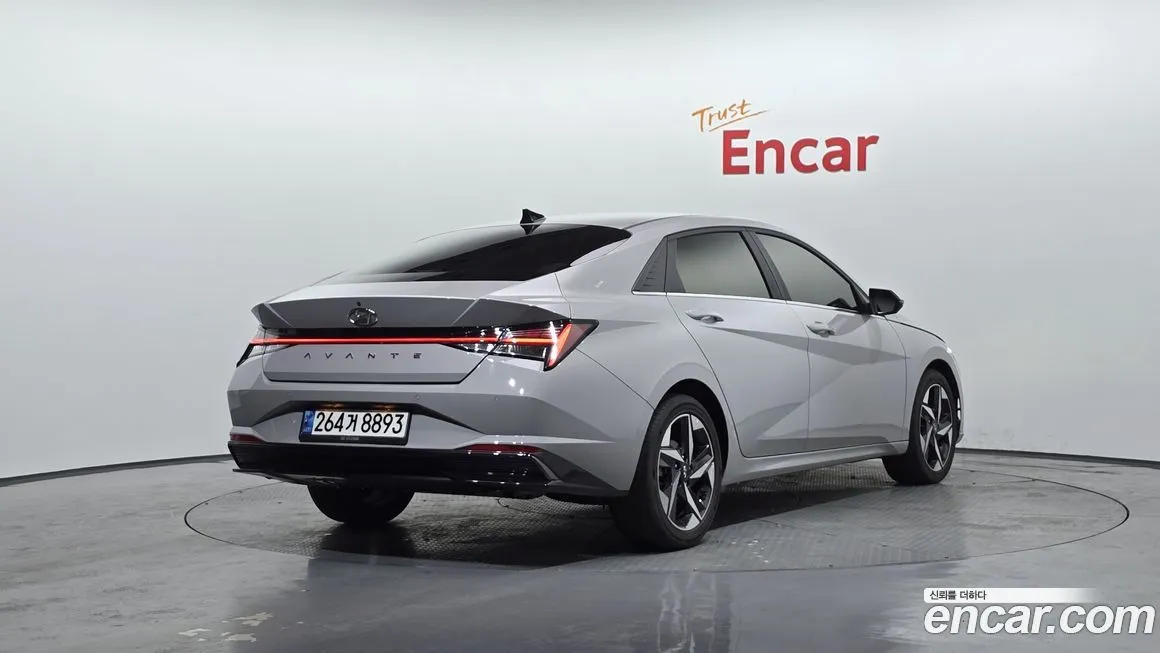 Hyundai AVANTE 2023 из KR, фото 2