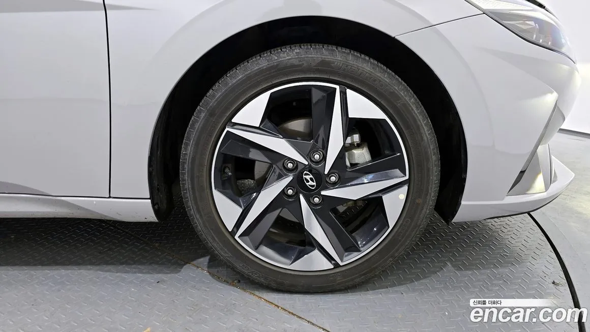 Hyundai AVANTE 2023 из KR, фото 5