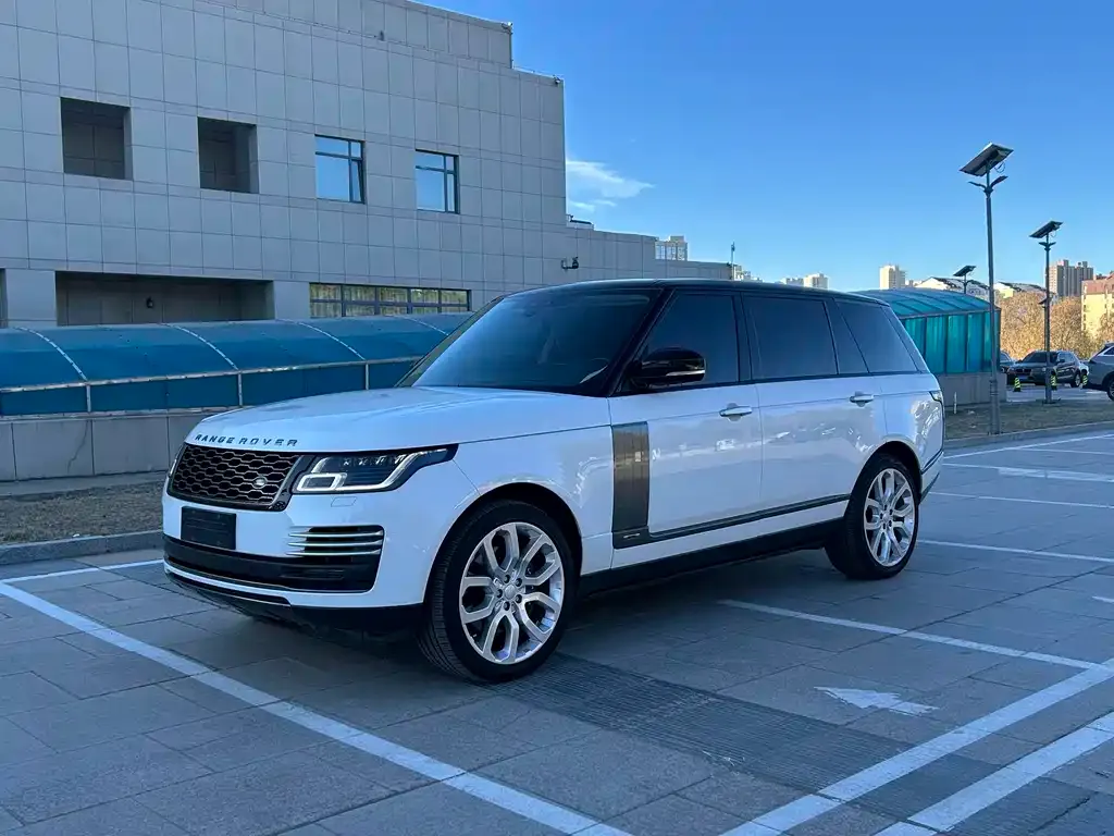 Land Rover Range Rover 2022 из CN, фото 2
