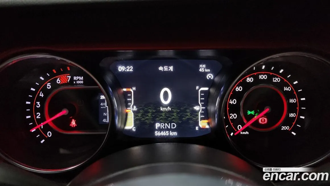 Jeep Wrangler 2021 из KR, фото 8