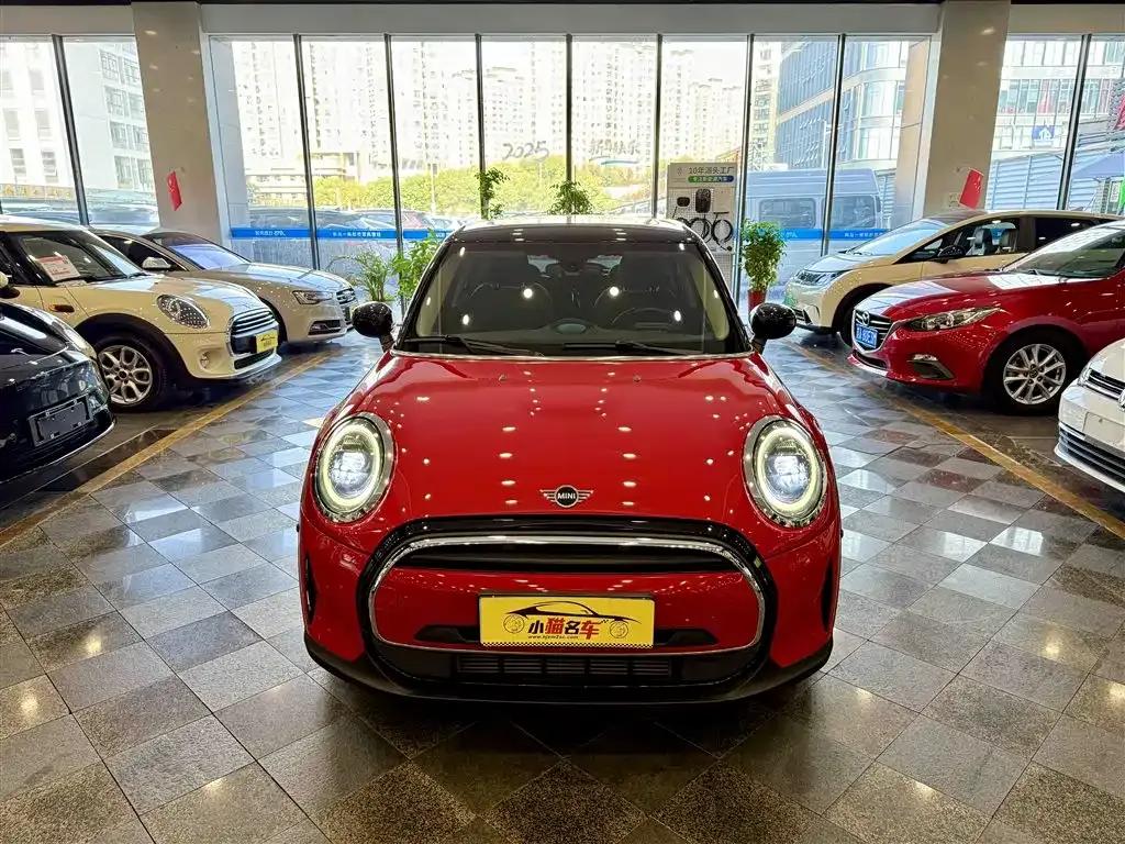 MINI Cooper (3-door) 2021 из CN, фото 2