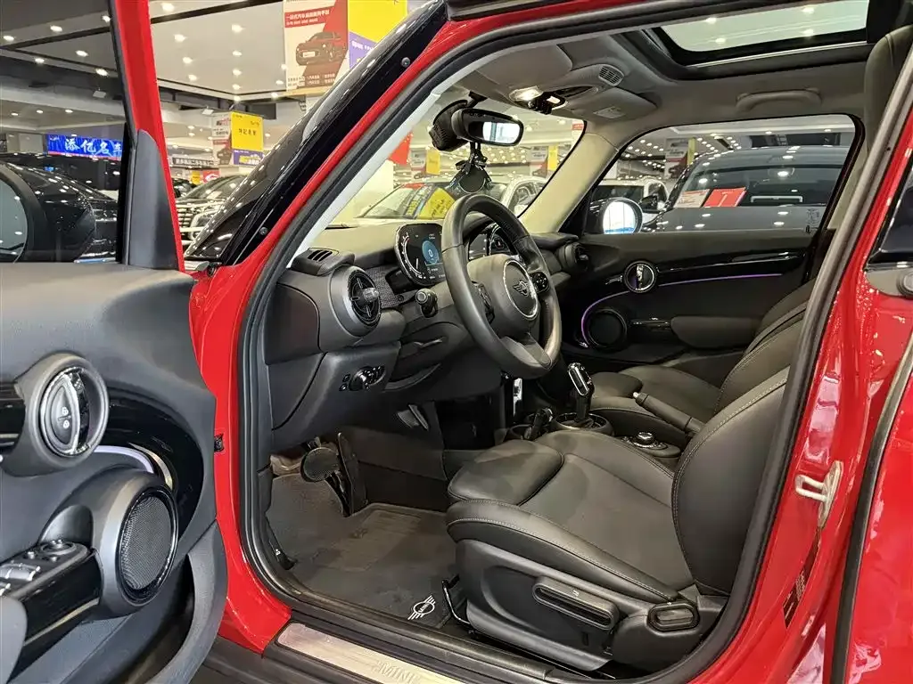 MINI Cooper (3-door) 2021 из CN, фото 4