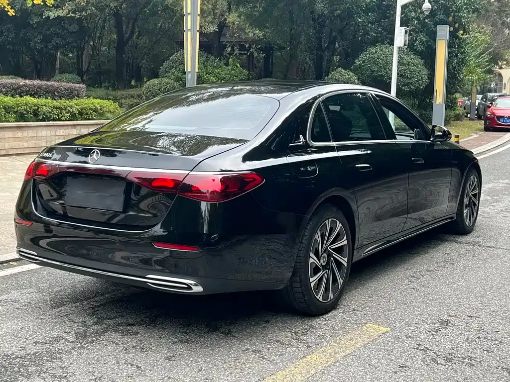 Mercedes-Benz E-Class 2025 из CN, фото 8