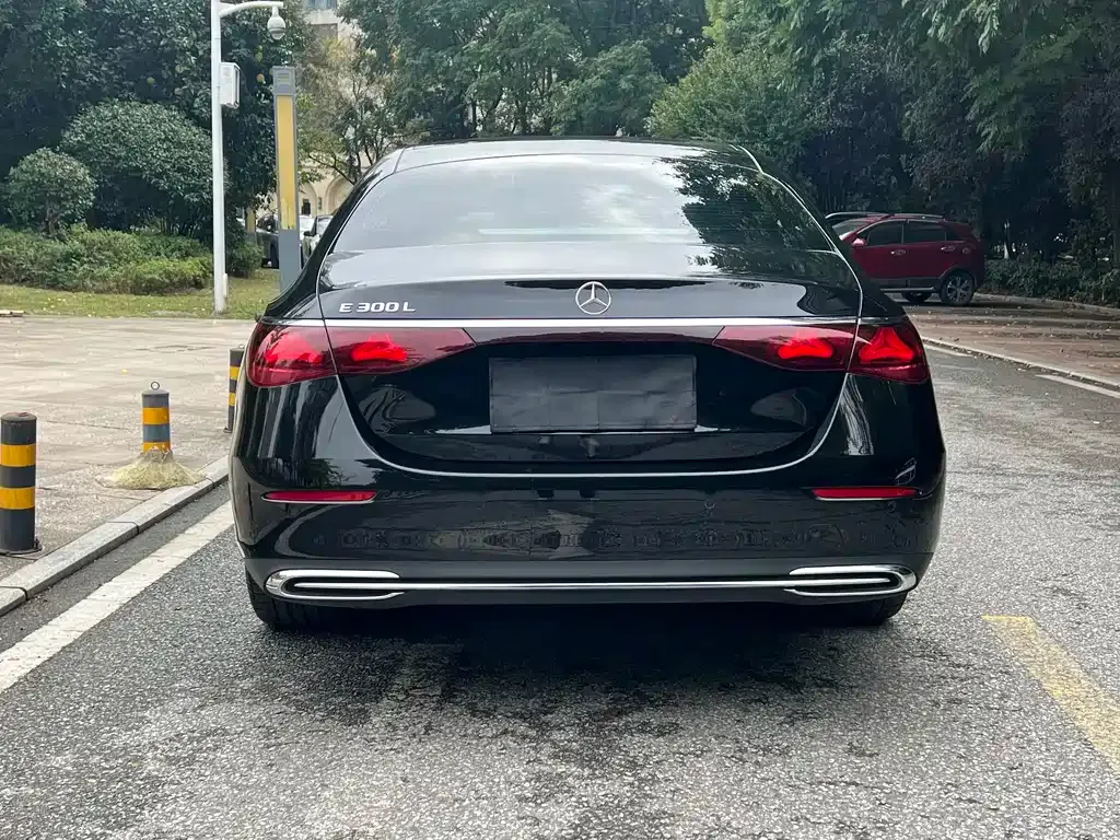 Mercedes-Benz E-Class 2025 из CN, фото 9