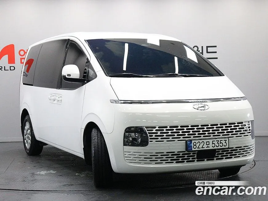 Hyundai Staria 2023 из KR, фото 2