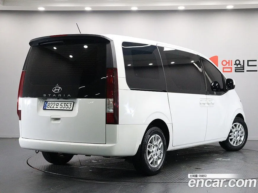 Hyundai Staria 2023 из KR, фото 3