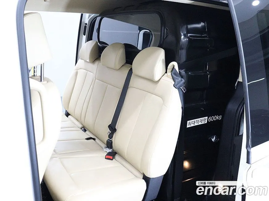Hyundai Staria 2023 из KR, фото 8