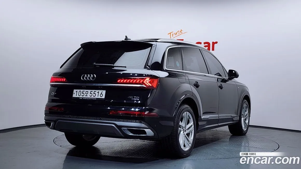 Audi Q7 2021 из KR, фото 2