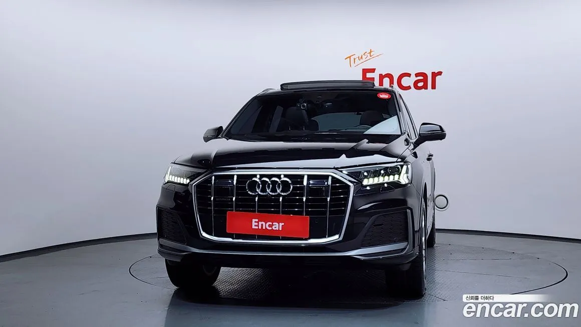 Audi Q7 2021 из KR, фото 3