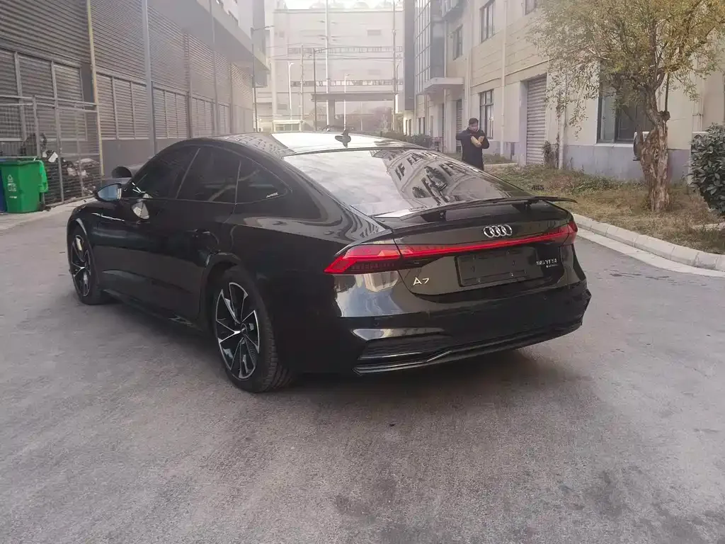 Audi A7 2021 из CN, фото 10