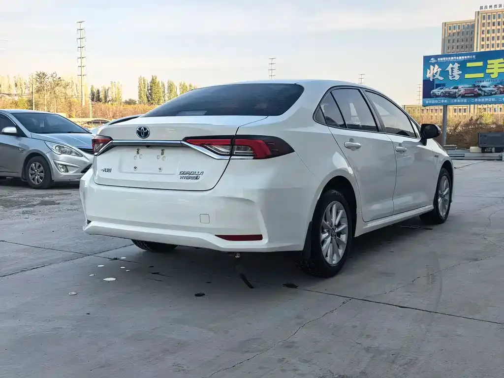 Toyota Corolla 2021 из CN, фото 9