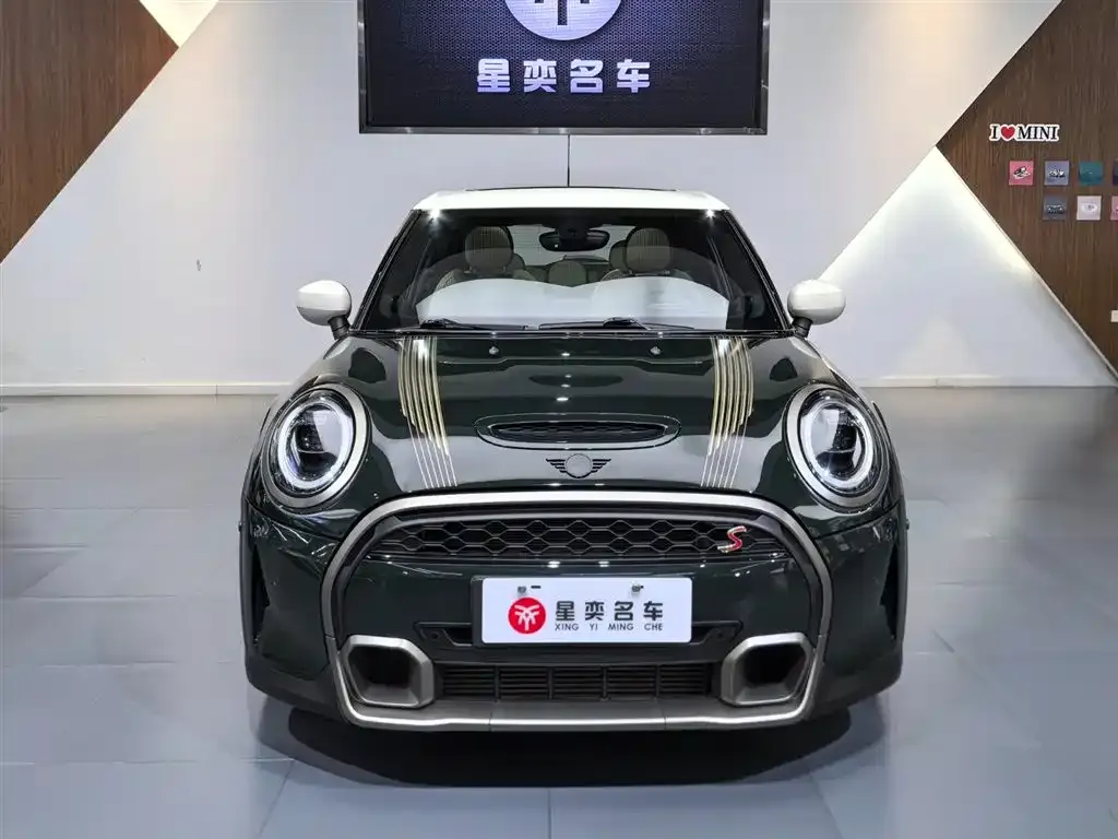 MINI Cooper (3-door) 2022 из CN, фото 2