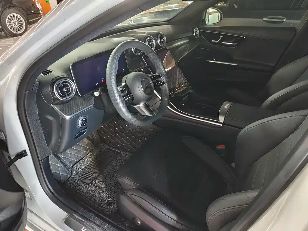 Mercedes-Benz C-Class 2023 из CN, фото 3