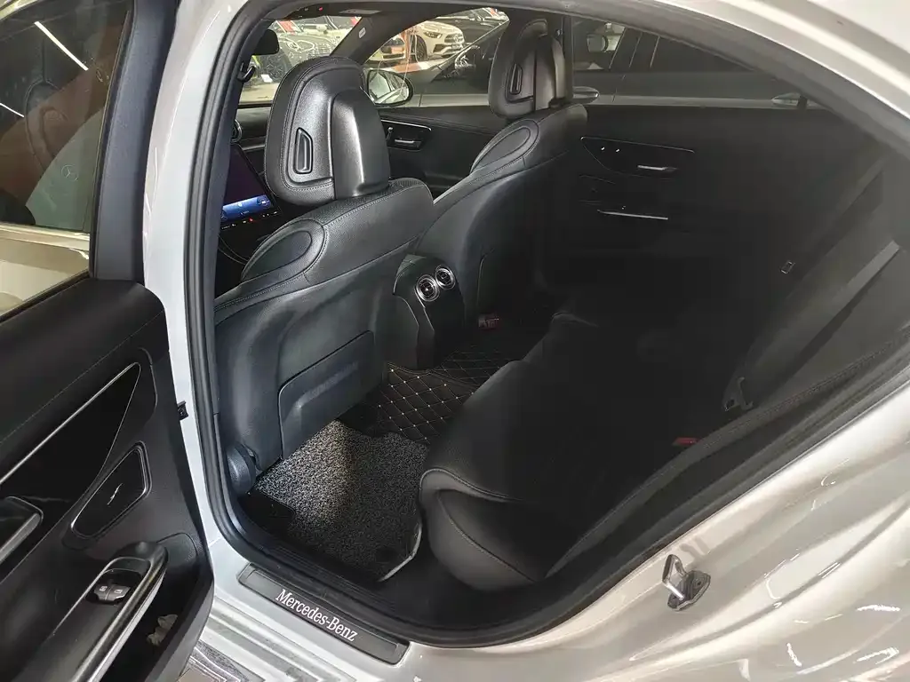 Mercedes-Benz C-Class 2023 из CN, фото 4