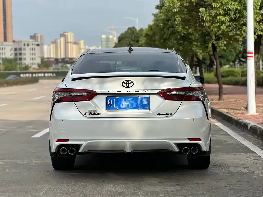 Toyota Camry 2023 из CN, фото 4