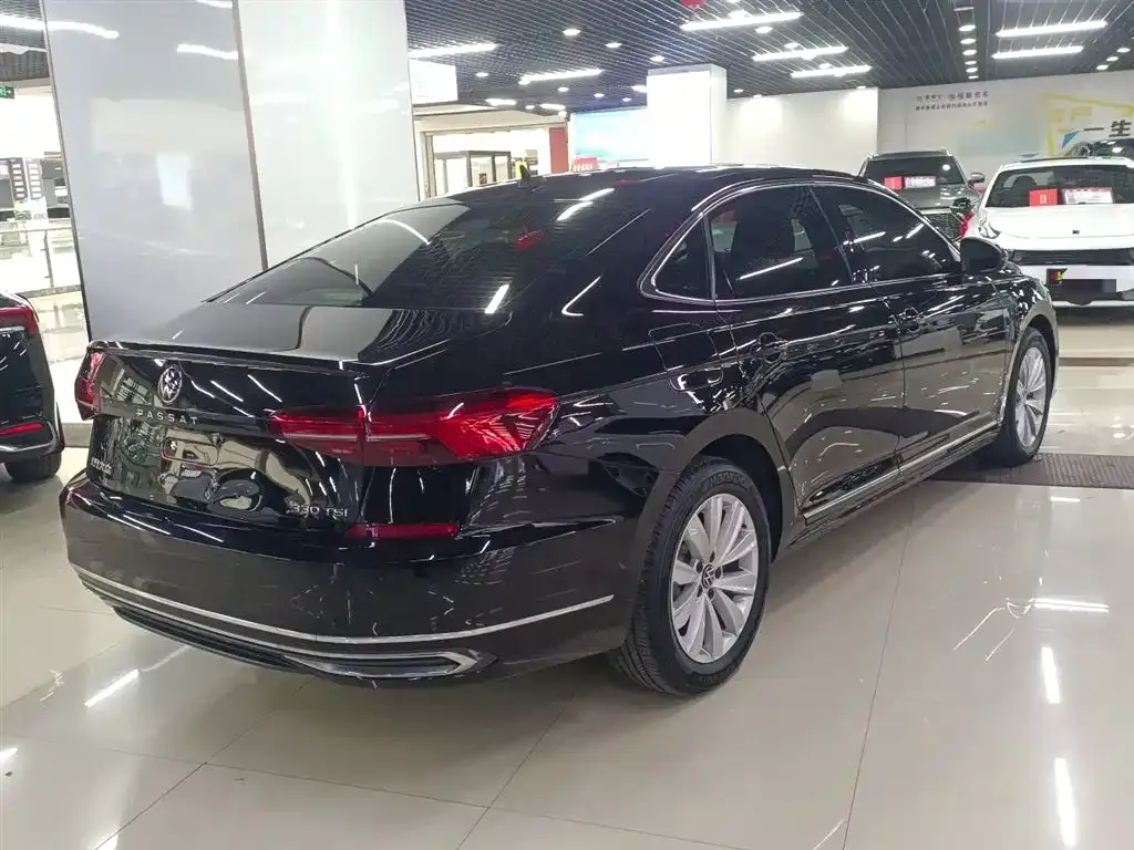 Volkswagen Passat 2021 из CN, фото 7