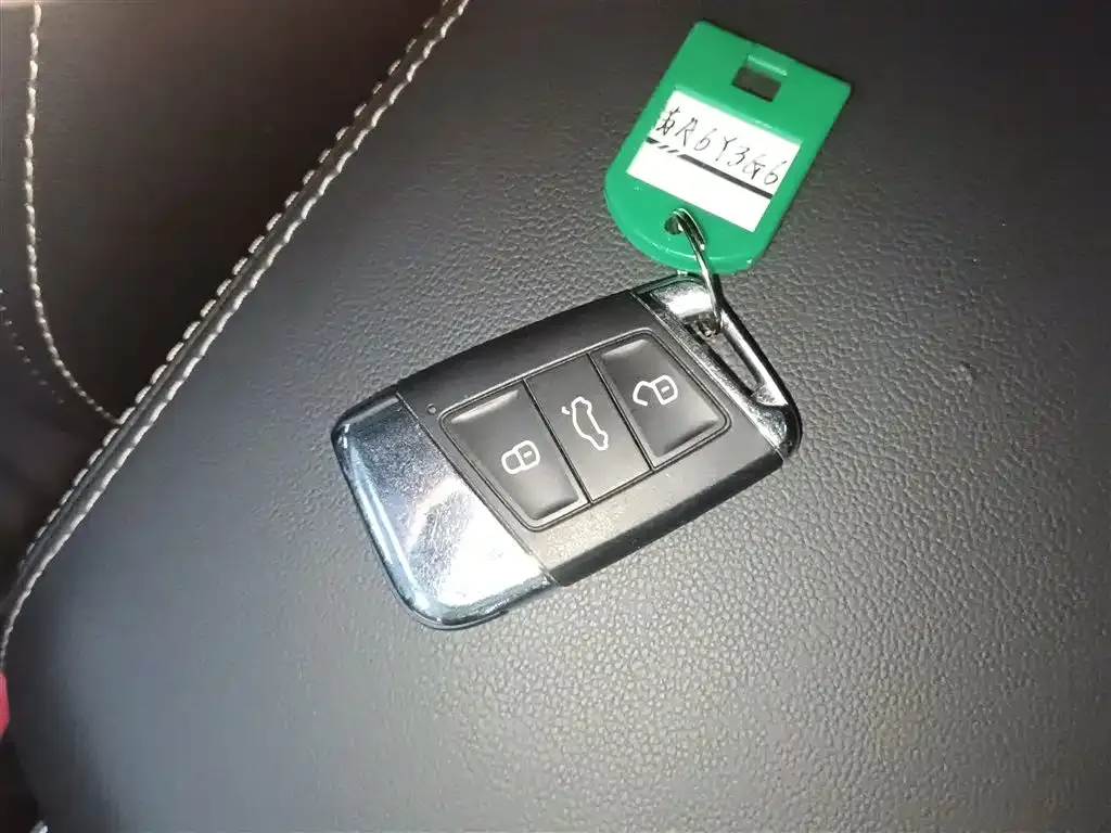 Volkswagen Passat 2021 из CN, фото 9