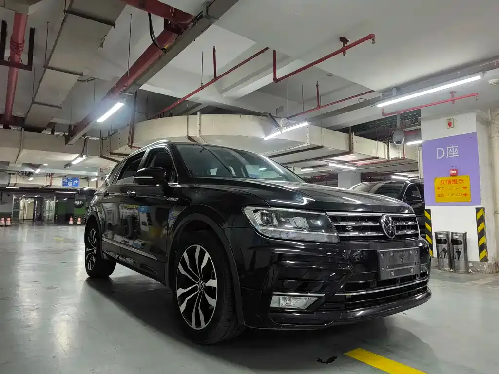 Volkswagen Tiguan L 2021 из CN, фото 2