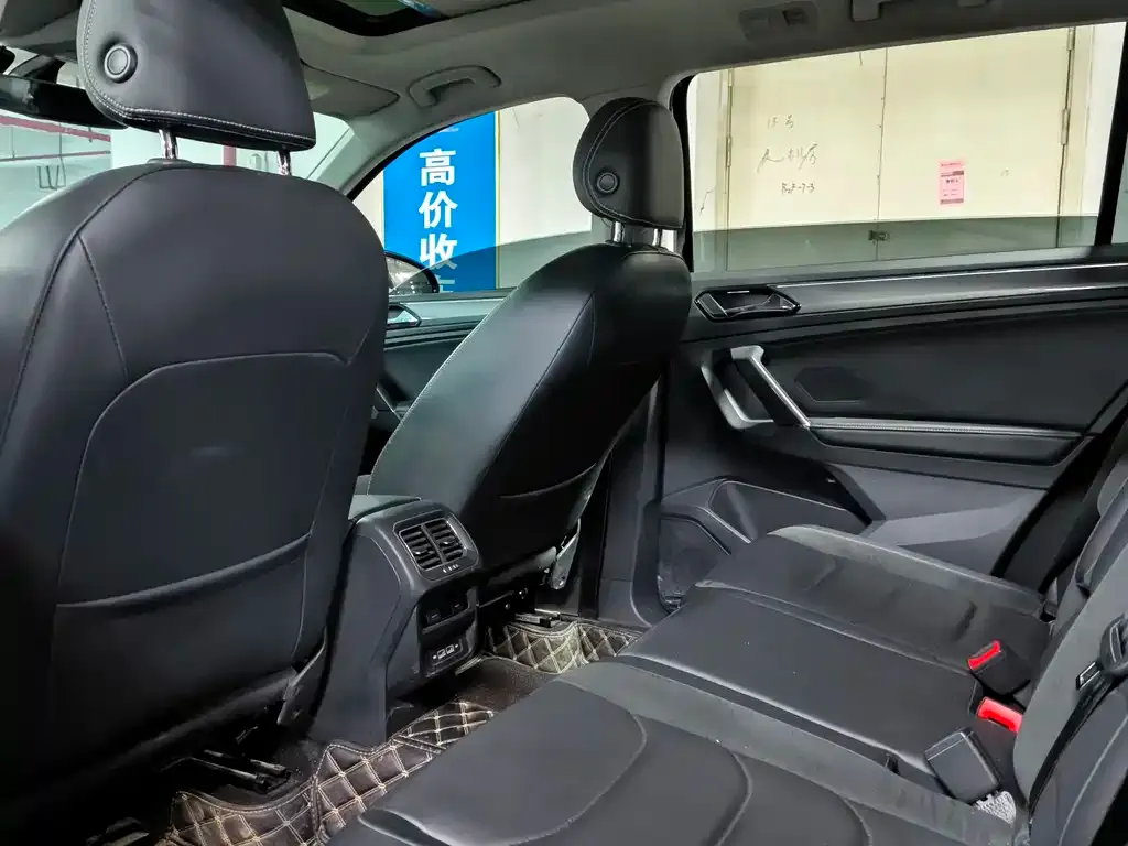 Volkswagen Tiguan L 2021 из CN, фото 6