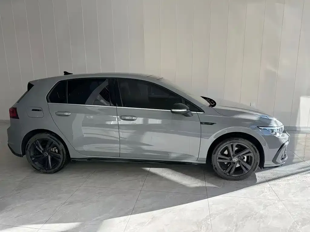 Volkswagen Golf 2022 из CN, фото 3