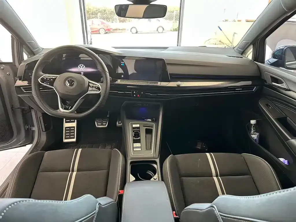 Volkswagen Golf 2022 из CN, фото 7