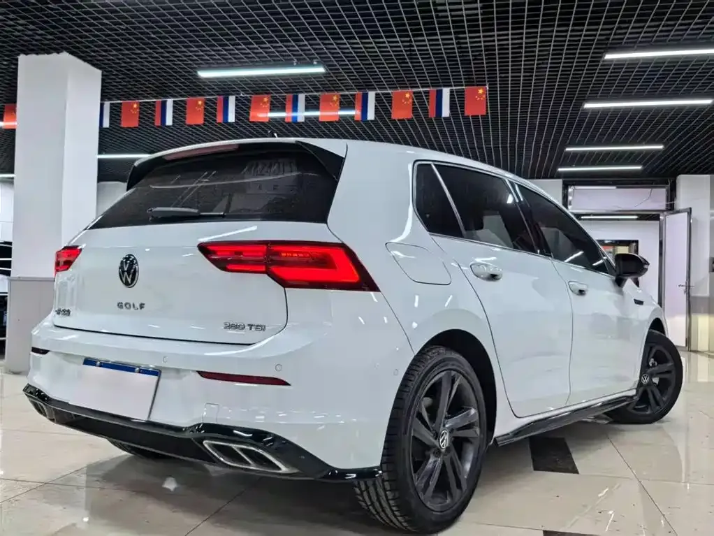 Volkswagen Golf 2021 из CN, фото 4
